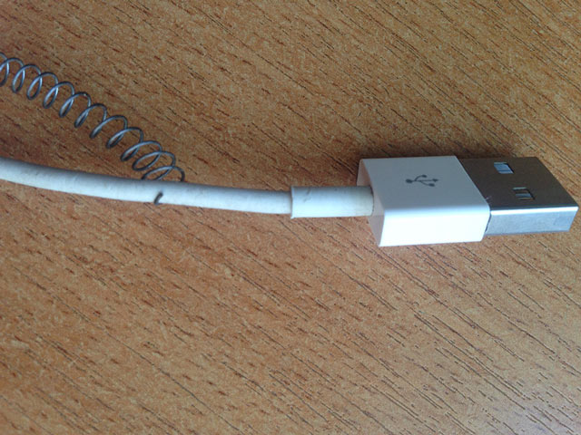 Оригінальний спосіб продовження життя стандартного дроти iPhone Модернизируем lightning кабель