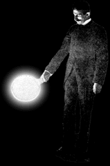 Нікола Тесла з лампочкою