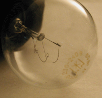 Перегоріла лампа 220В, 60 Вт перед початком експерименту.