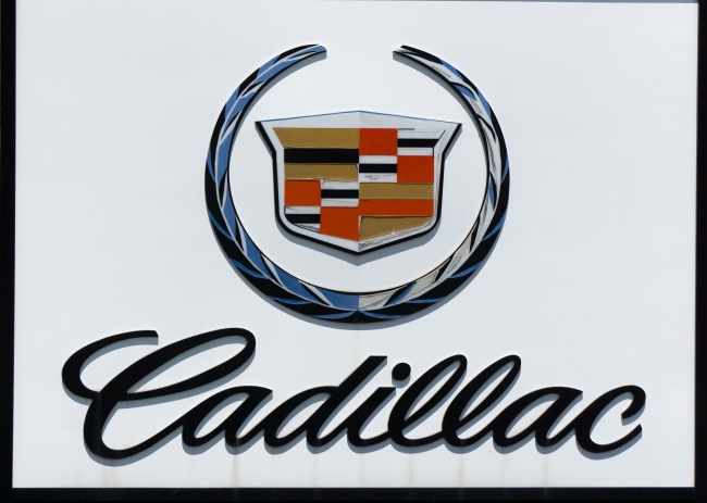 Cadillac - Логотипи, про сенс яких ви навіть не здогадувалися Cadillac - Смысл логотипов брендов