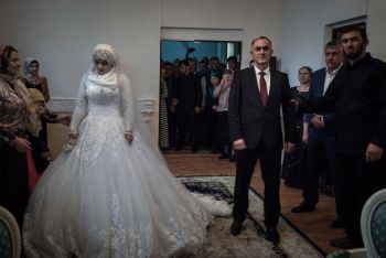 У Чечні відбулася «весілля століття»: поліцейський одружився на 17-річній