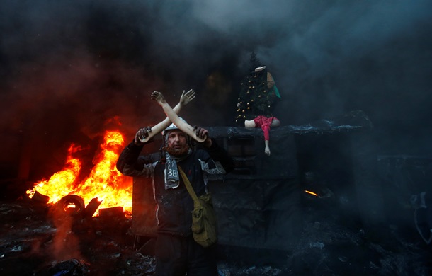 П'ятий день протистояння на Грушевського. Фото-відерепортажі 23 січня Пятый день противостояния на Грушевского. Фото-видерепортажи 23 января