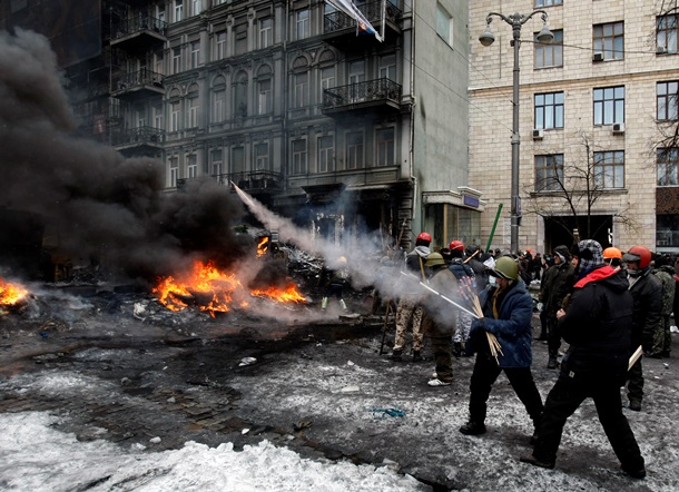 П'ятий день протистояння на Грушевського. Фото-відерепортажі 23 січня Пятый день противостояния на Грушевского. Фото-видерепортажи 23 января