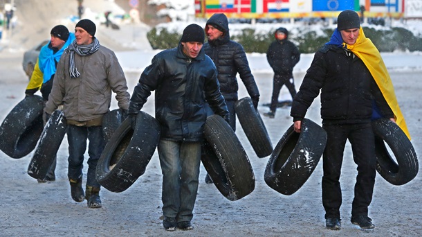 П'ятий день протистояння на Грушевського. Фото-відерепортажі 23 січня Пятый день противостояния на Грушевского. Фото-видерепортажи 23 января