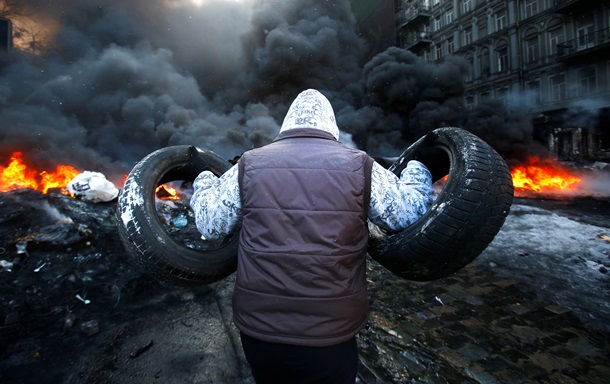 П'ятий день протистояння на Грушевського. Фото-відерепортажі 23 січня Пятый день противостояния на Грушевского. Фото-видерепортажи 23 января