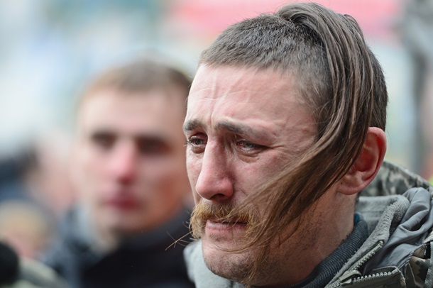 21 листопада Україна відзначає річницю початку Майдану Переваги 21 ноября Украина отмечает годовщину начала Майдана Достоинства
