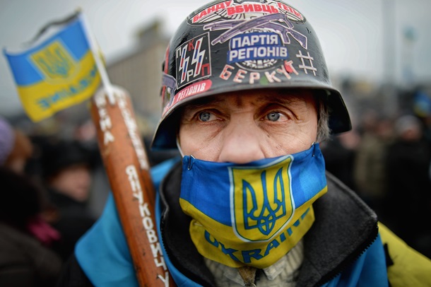 21 листопада Україна відзначає річницю початку Майдану Переваги 21 ноября Украина отмечает годовщину начала Майдана Достоинства