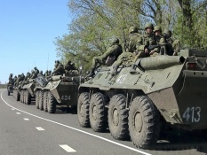 На кордоні з Україною зосереджено близько 50 тисяч військових РФ, - Генштаб На границе с Украиной сосредоточено около 50 тысяч военных РФ, - Генштаб