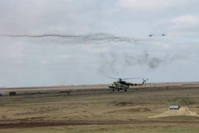У Миколаївській області пройшли наймасштабніші військові навчання за десять років В Николаевской области прошли самые масштабные военные учения за десять лет