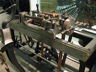 Історія розвитку машин-двигунів. Розвиток промислового електроприводу